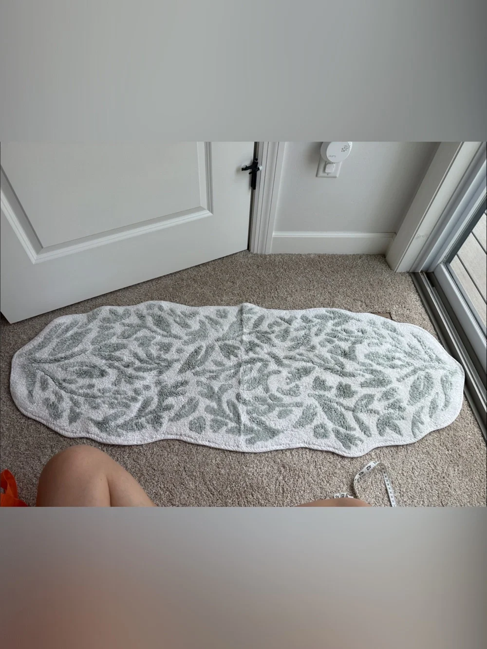 *SET OF 2* Plush Leaf-Pattern Bath Rug - Sky/White